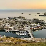 Oceanfront In Lofoten With Panoramic View *