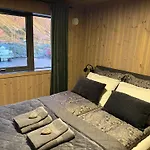 Oceanfront In Lofoten With Panoramic View 발스타드