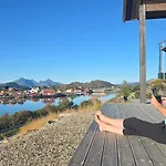 Дом отдыха Oceanfront In Lofoten With Panoramic View *