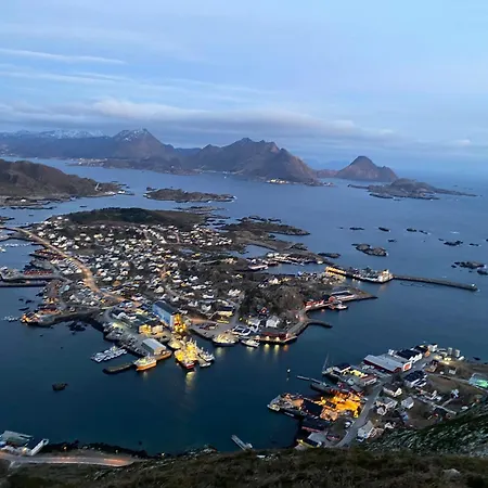 Oceanfront In Lofoten With Panoramic View * Ballstad