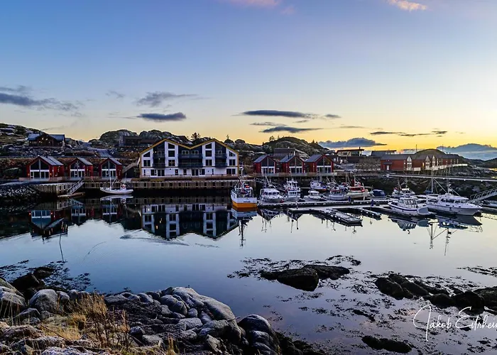 Oceanfront In Lofoten With Panoramic View Feriehus *