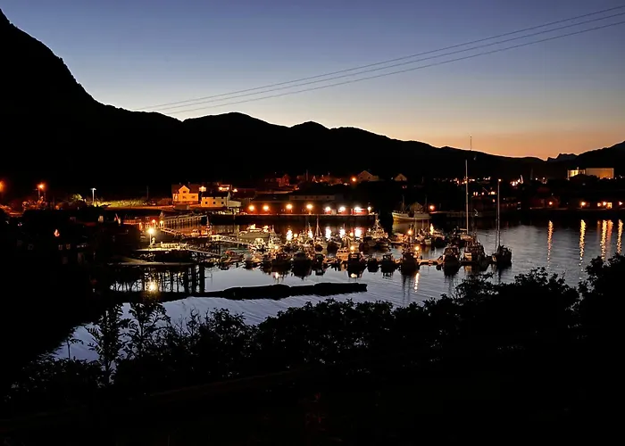 Oceanfront Cabin In Lofoten With Panoramic View Ballstad