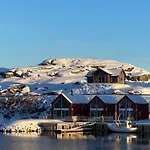 Oceanfront In Lofoten With Panoramic View * Ballstad