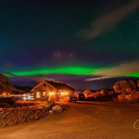 Northern Lights Oceanfront Lofoten * Ballstad